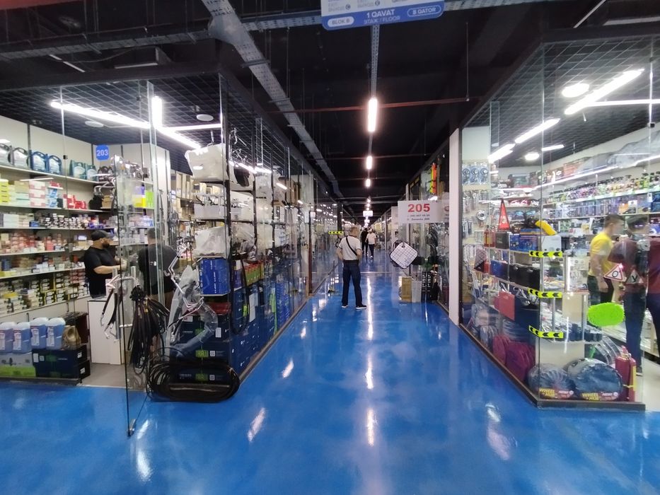 Продаётся нежилое помещение в торговом центре Scopus Mall  40 м2