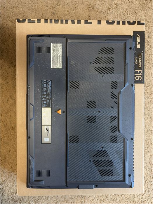 ASUS TUF Gaming F16, Intel Core 5 210H, RTX 4050 6GB, 16GB RAM, cu garanție până în 2027