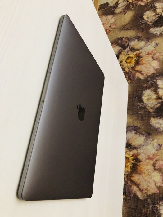 MacBook Pro 13, 2017 года, 256gb