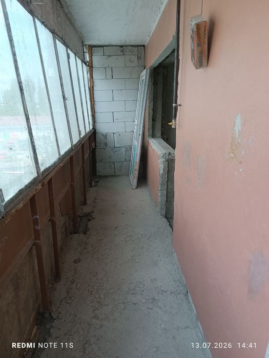Vând apartament o camera/37 mp