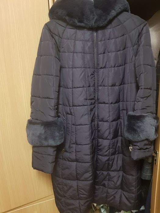 Пуховик с капюшоном б/у