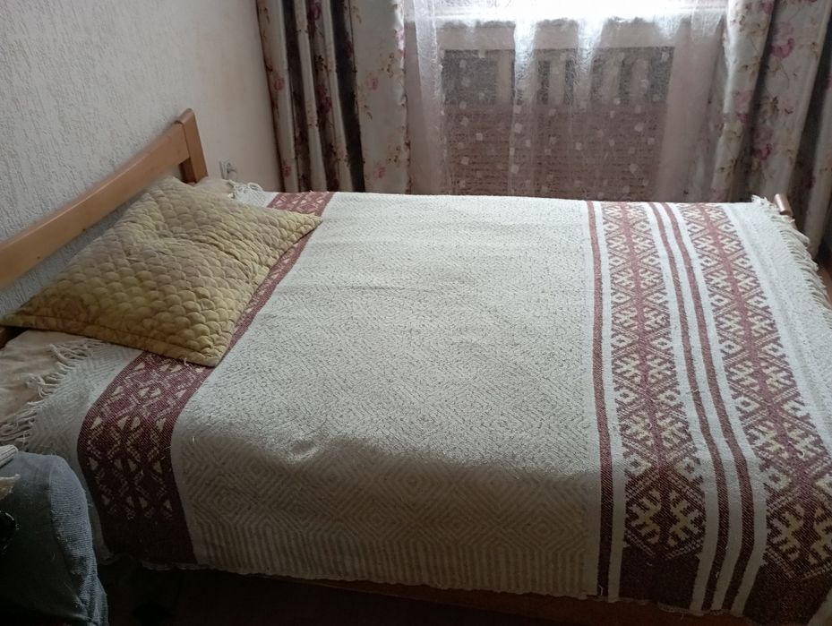 Кровать полуторка