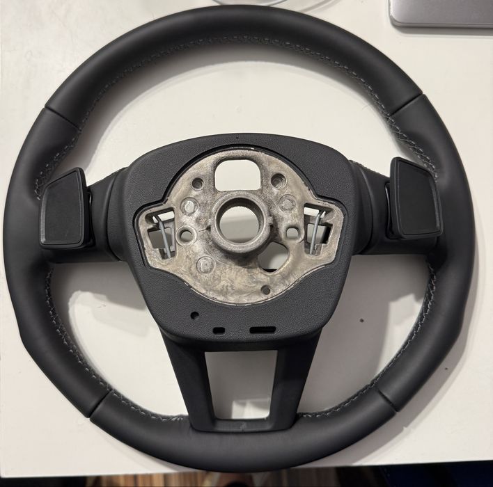 Volan Audi A6 A7 A8 original non S line rotund 3 spite NOU NOUT