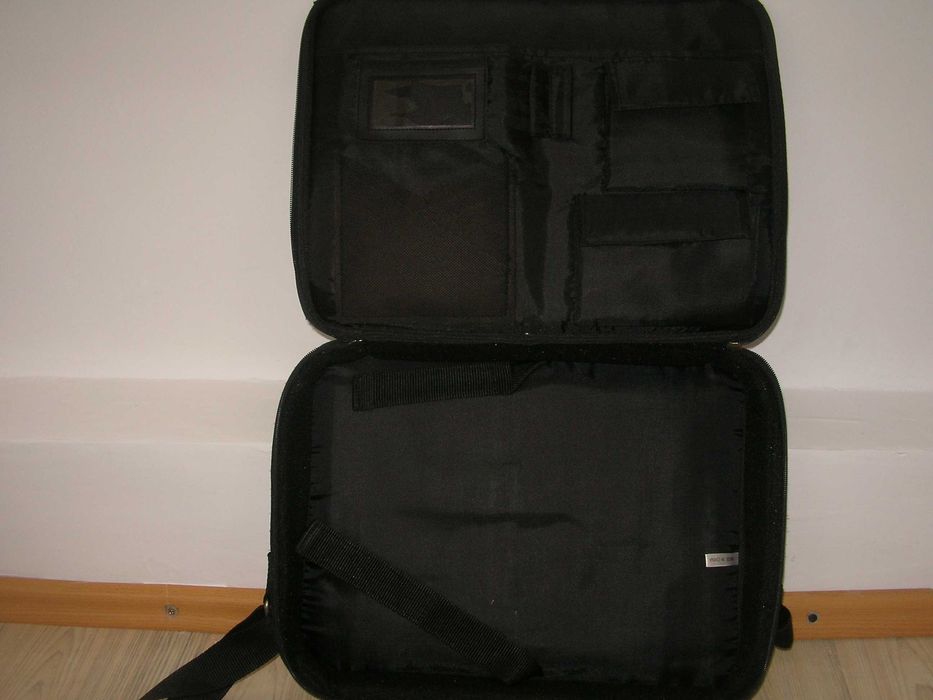 vand geanta laptop  noua,nefolosita.