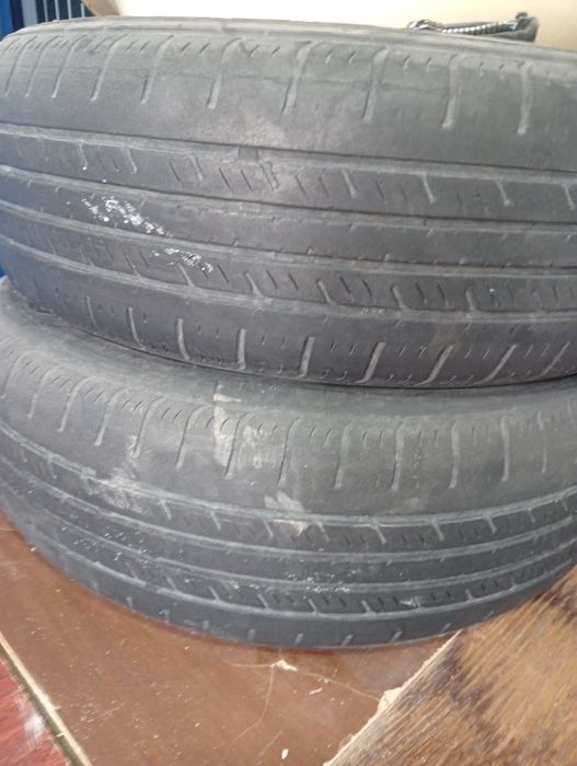 Запчасти от москвича и балоны2 штук от матиза