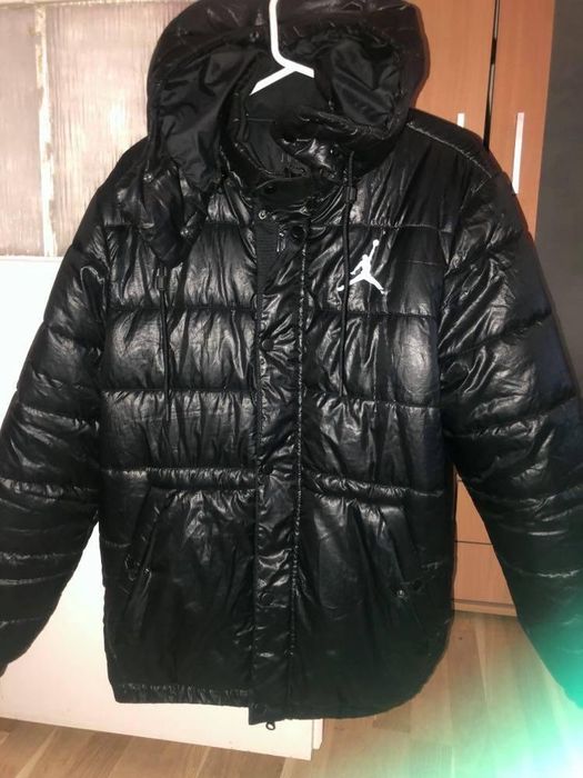 Geacă Jordan Originală Model Puffer