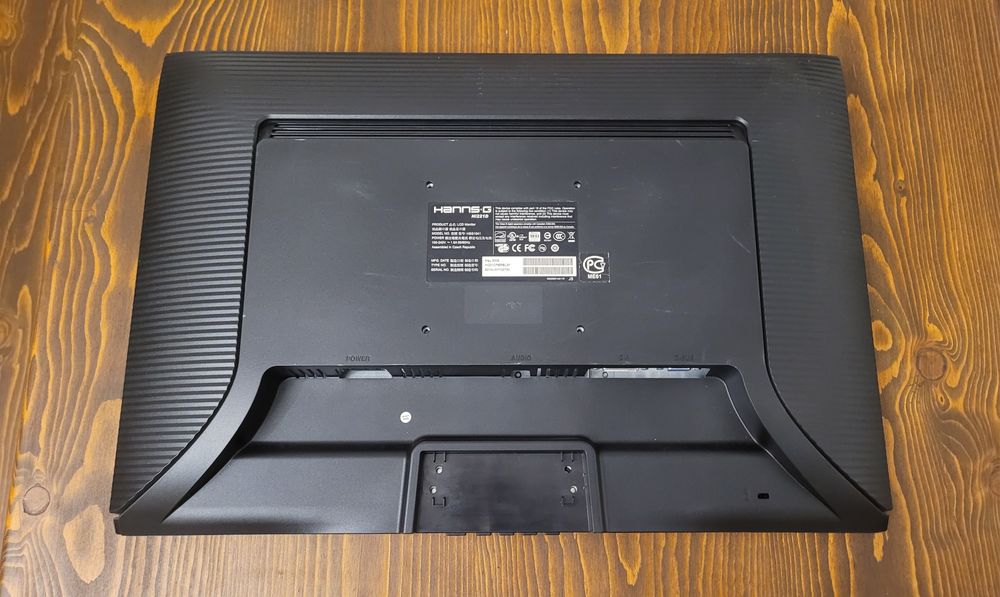 Продавам 20 инчa монитор Hanns-G без стойка