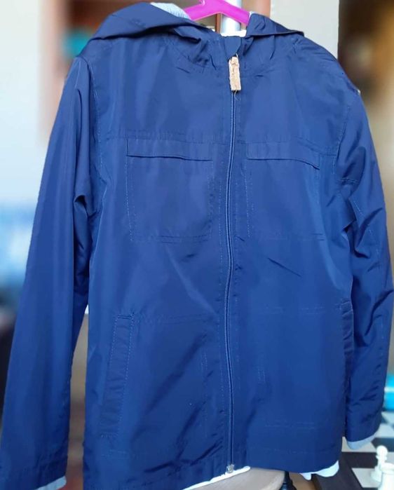 Дождевик синего цвета для мальчика 7-8 лет марки CARTERS