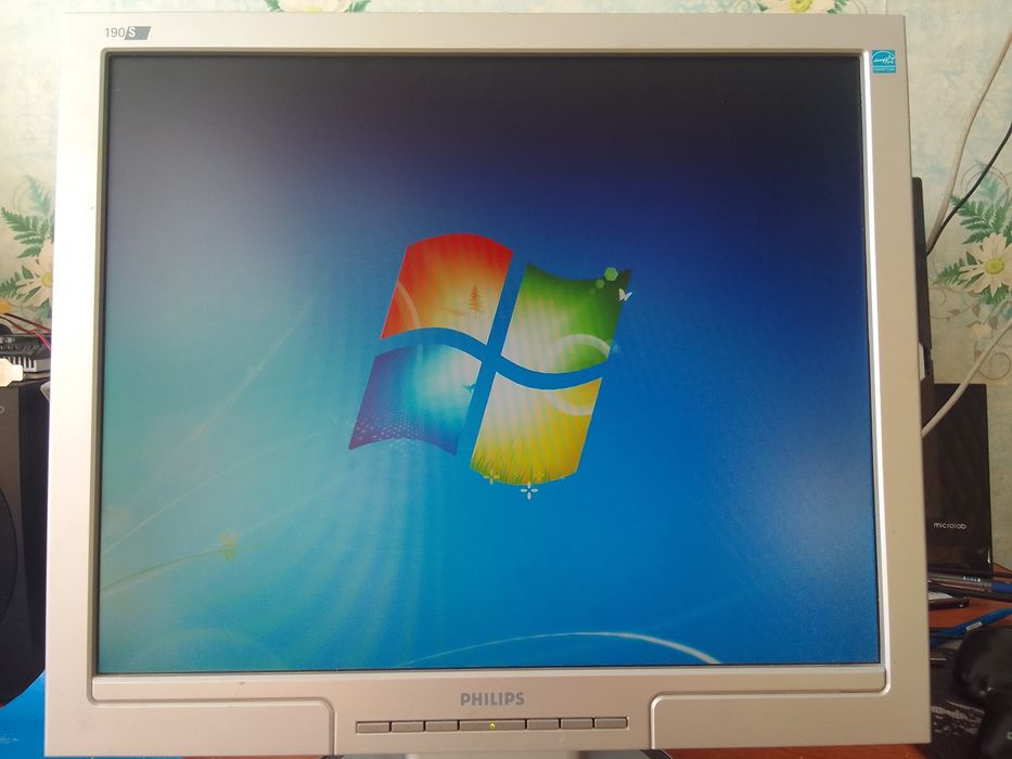 Монитор на компютер