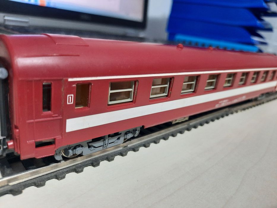 Vagon calatori clasa 1  tip 19-90 similar tren accelerat CFR anii 2000