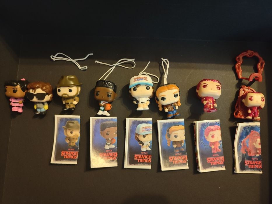 Stranger things kinder joy figurine