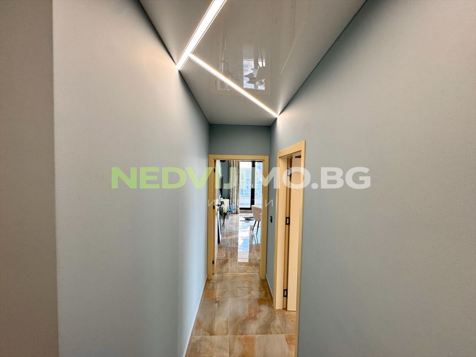 Продава се Двустаен апартамент в Варна, Бриз - 67 кв.м за 1660 €/кв.м - Снимка #2