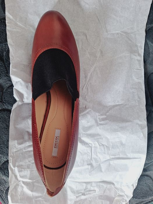 Продам оргинальные туфли на платформе, 41 размера. Новые