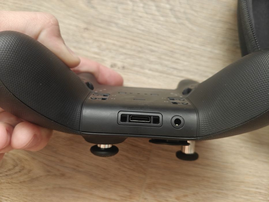 Xbox elite controller 2