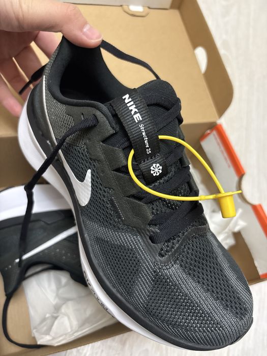 Nike Air Zoom Structure