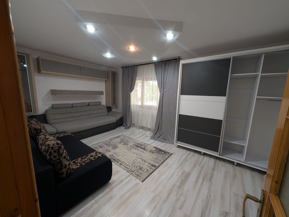 Apartament cu 2 camere de inchiriat