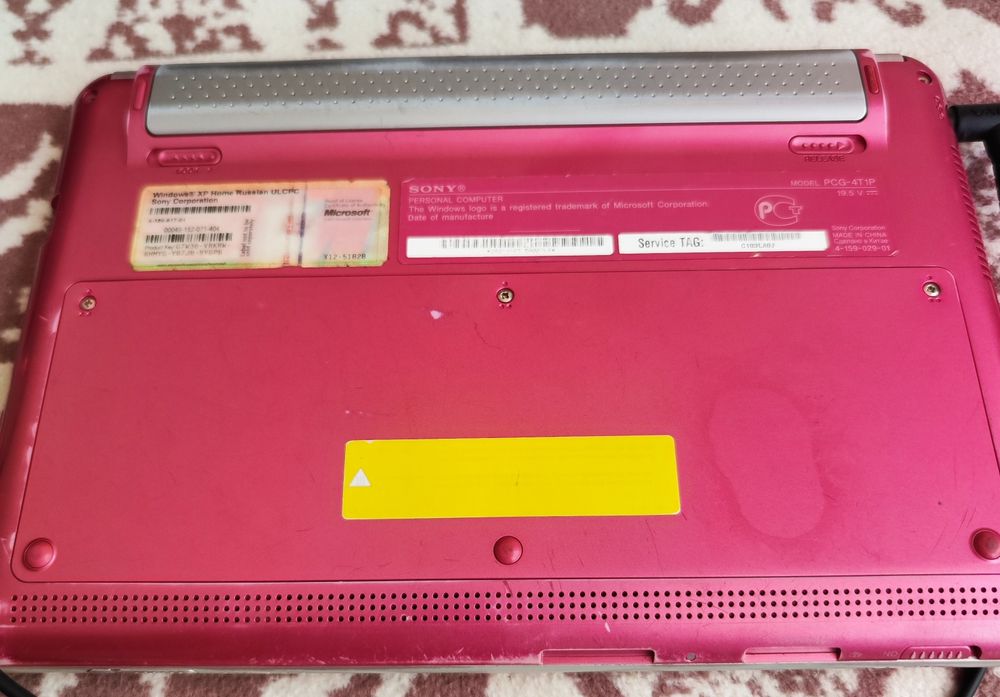 Netbuk sotiladi Xolati rasmda bor