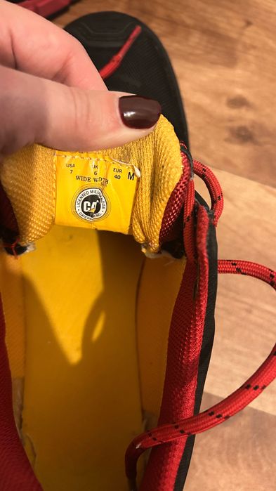 Обувки Cat 40 размер мъжки