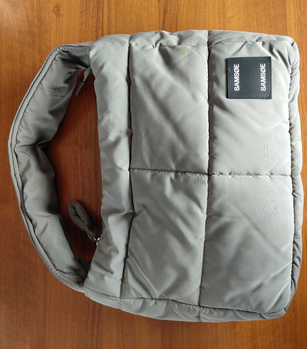 Дамска чанта Samsøe Samsøe и Дамска чанта Le coq sportif