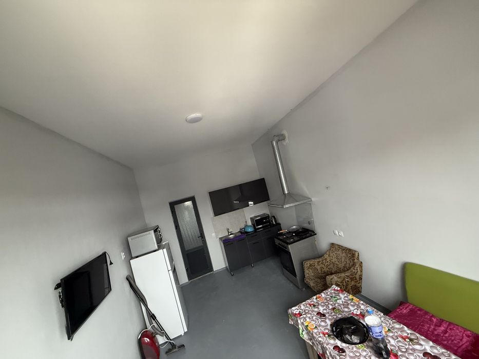 kvartira Yunobod 15kv turkiston metro yaqin