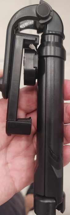 Продавам селфи стик