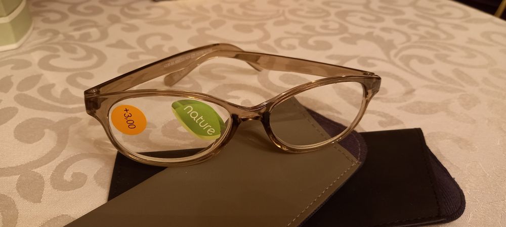 Нови немски очила за четене + 3,0 диоптъра, шарнир, кожен калъф