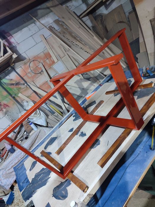 Picior măsuta model deosebit