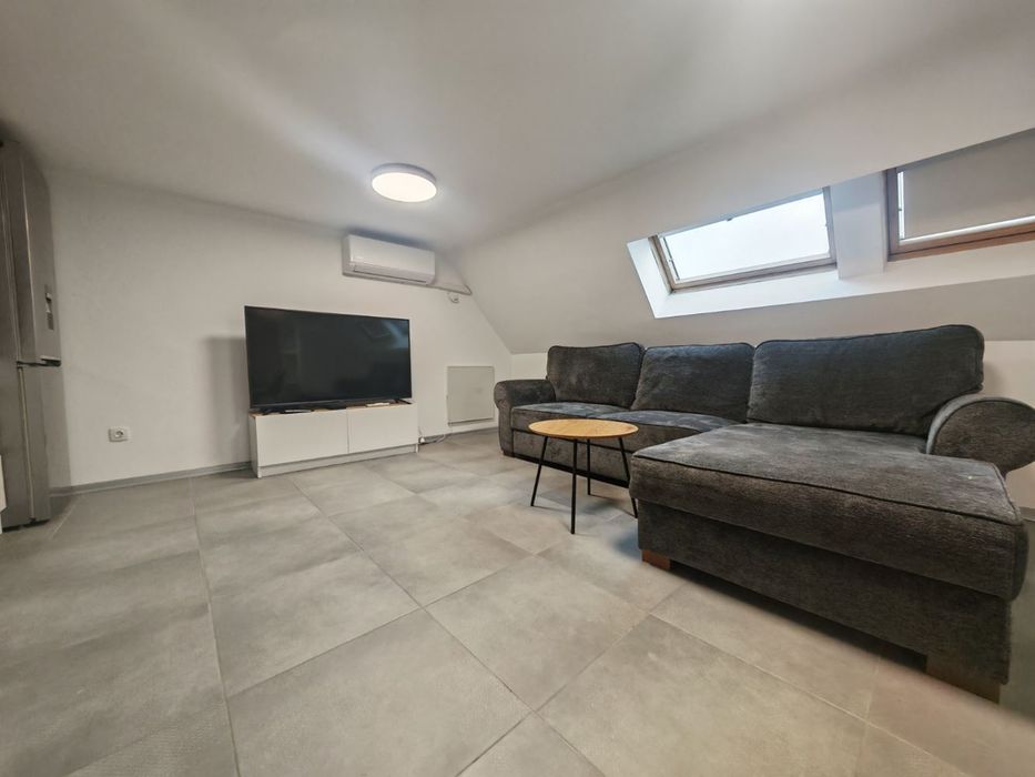 Продава се Двустаен апартамент в Бургас, Възраждане - 92 кв.м за 948 €/кв.м - Снимка #6