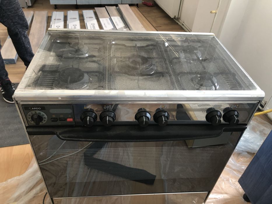 Aragaz profesional ARDO 5 ochiuri