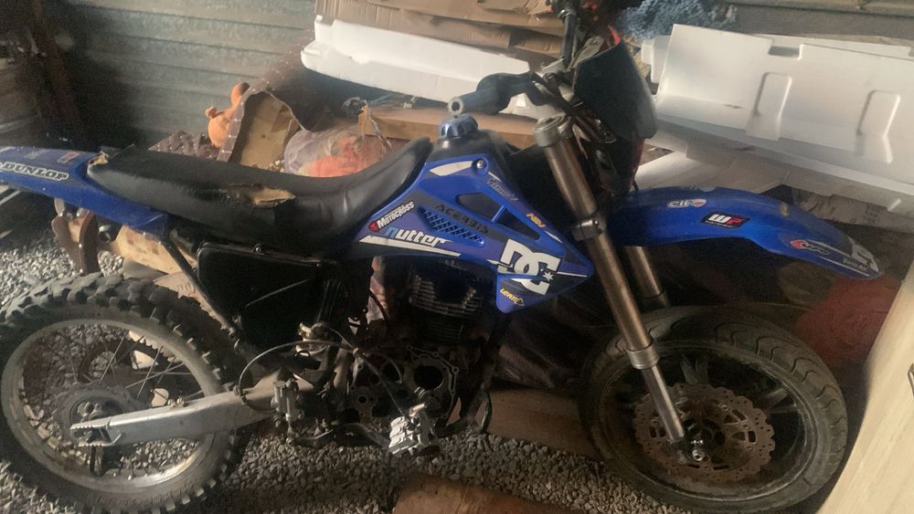 Продам эндуро 250 куб 60к срочно