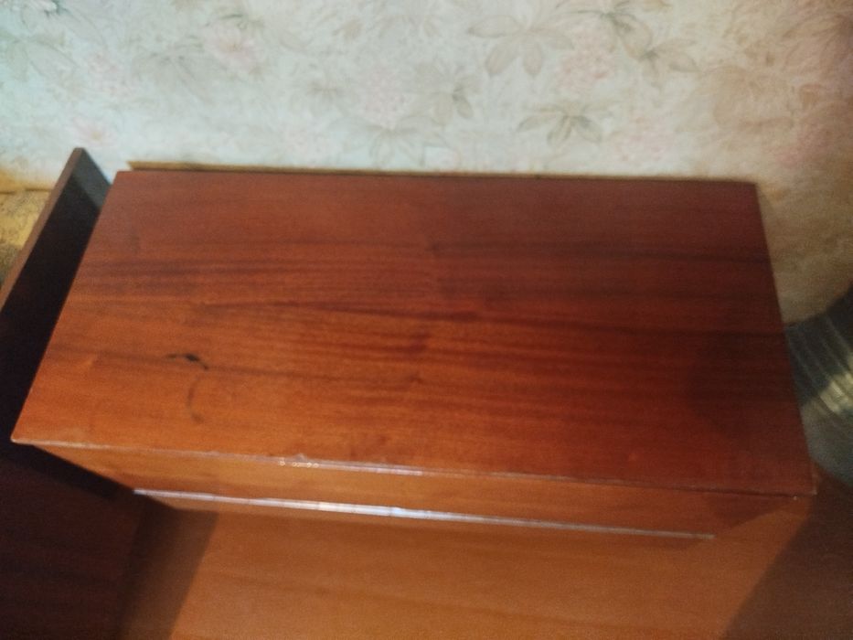 Продам тумбу б/у