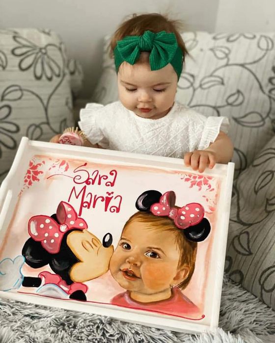 Tavita portret pictata manual