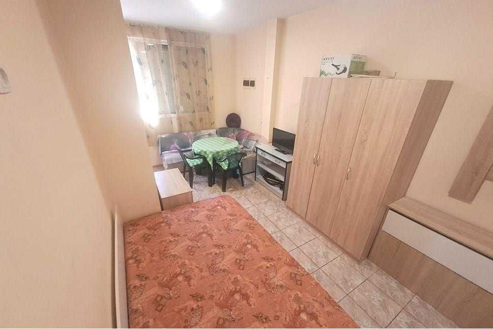 Дава се под наем Ателие в Русе, Широк център - 25 кв.м за 198.9 € - Снимка #1