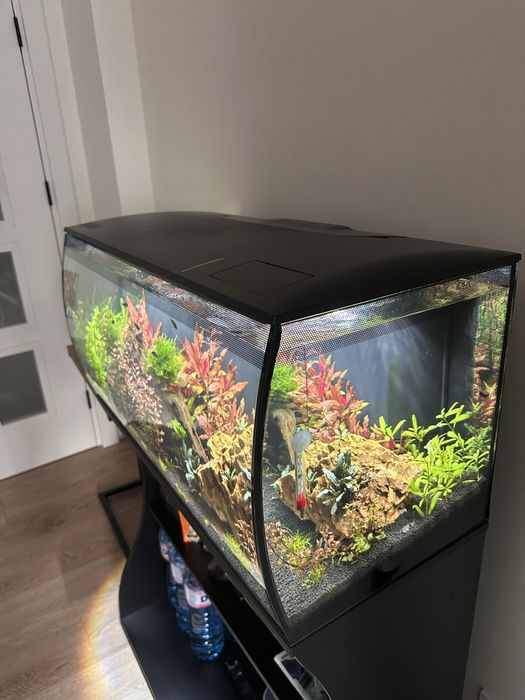 Fluval Flex 123  нов на 2 месеца , 3 години гаранция