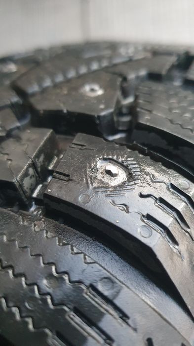 Продам комплект колес на 15