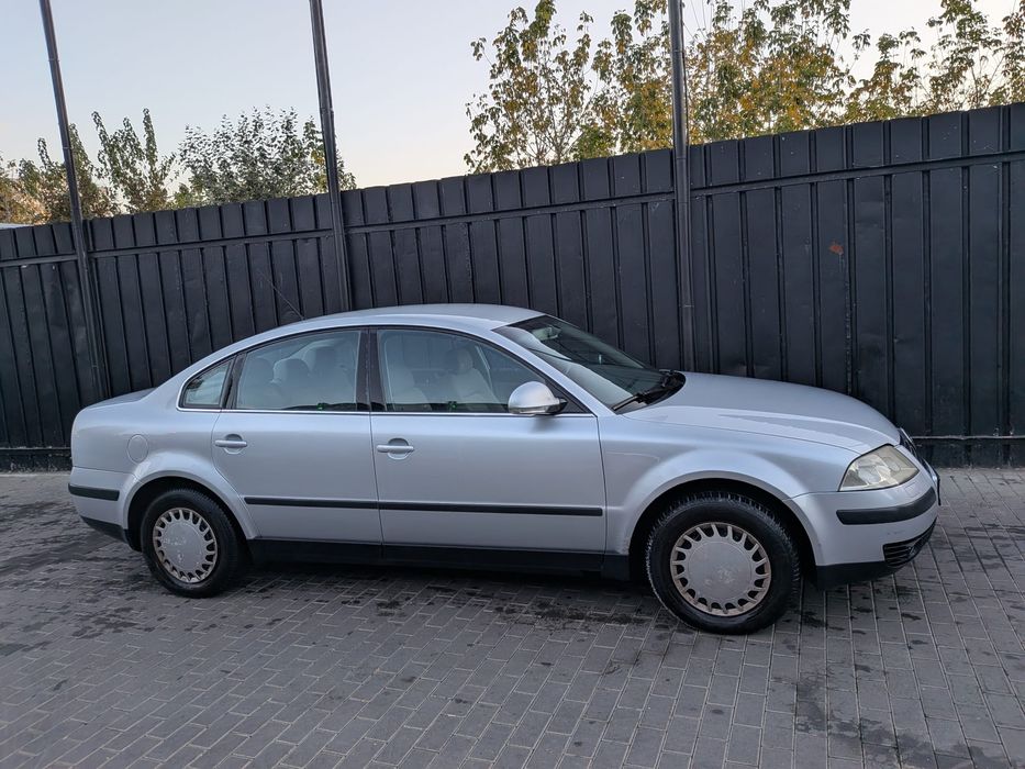 VOLKSWAGEN Passat 2004 — imagine 4
