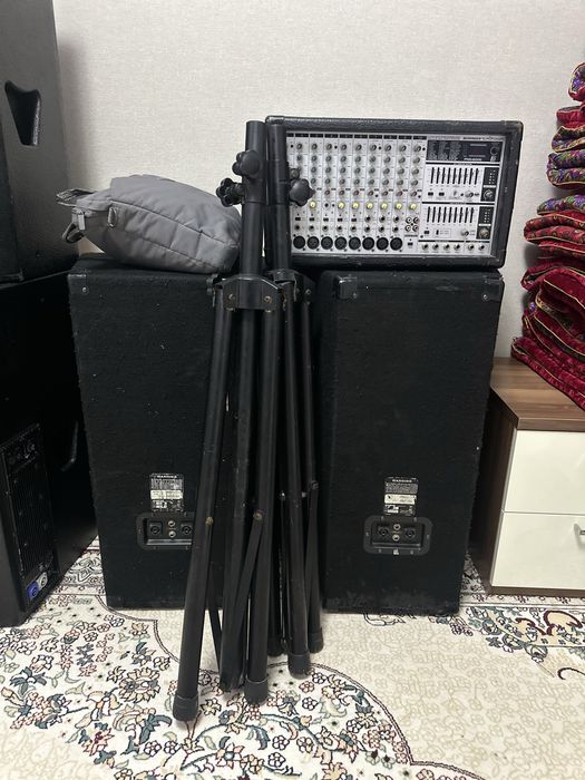 Музыкальный аппаратура сатылады.