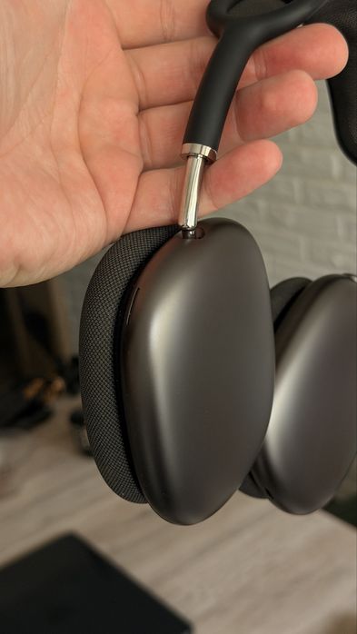 Airpods Max lightning
