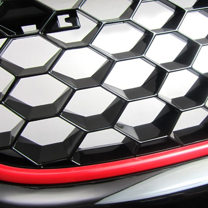 Grila GTI VW GOLF 5 fagure fara emblema - negru / rosu