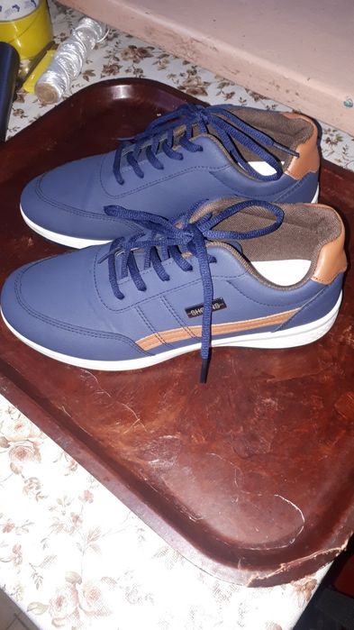 Кроссовки мужские