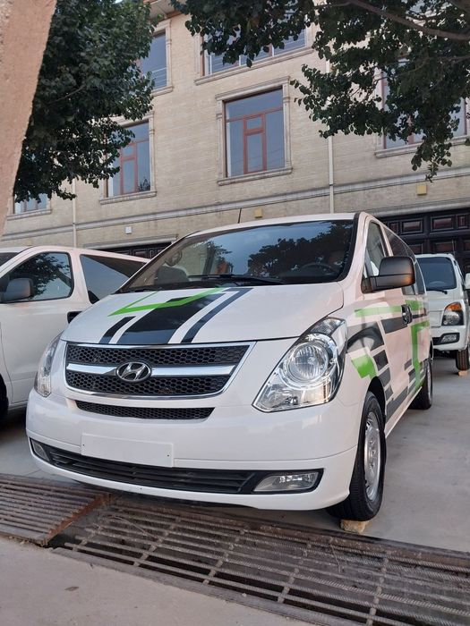 Hyundai_starex .