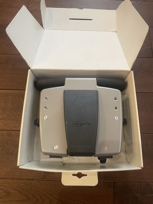 Стойка за таблет,тв,Ipad за кола