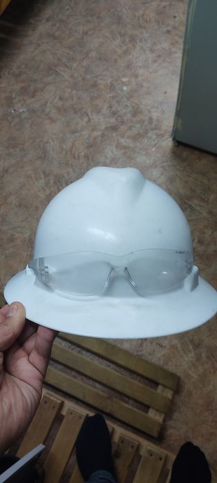 Продам каску панама