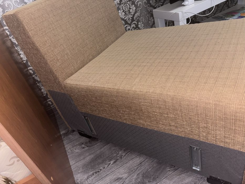 Кресло для зала/дома