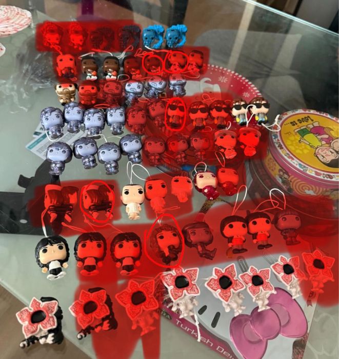 Фигурки осд киндер/kinder stranger things!