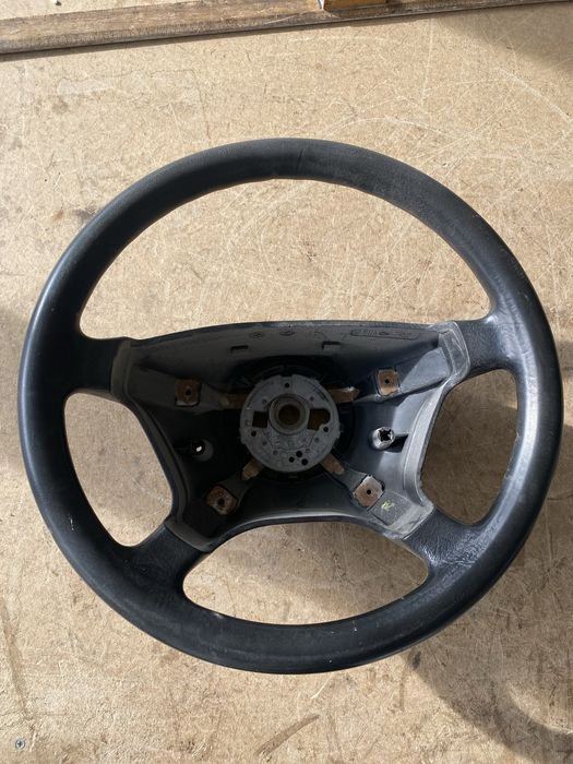 Руль Мерседес w124 рестайлинг