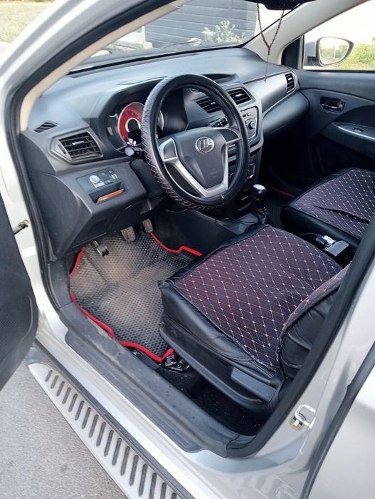 Легковые автомобили Липан х50