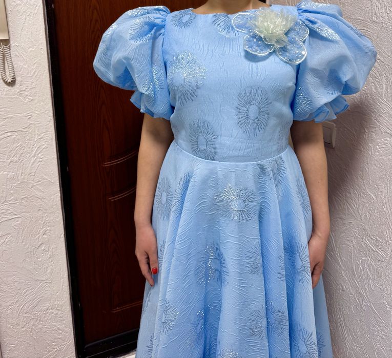 Срочно продам платье