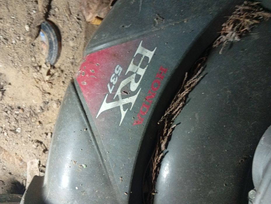 Косачка honda  със самоход и кош.