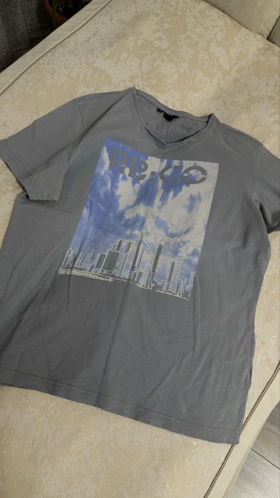 Продам Футболки б/у